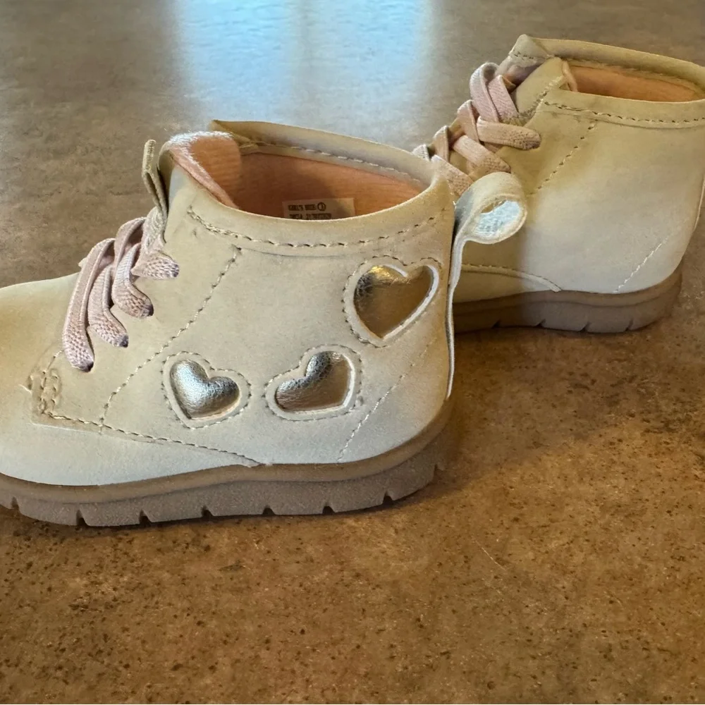 Carters Adorable Infant Beige Heart Accent Lace-Up Boots, Size 3